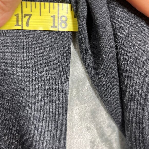 UNIQLO x ANYA HINDMARCH Sweater Womens X-Small Greay 💯 Wool Eye Crewneck - Picture 8 of 11